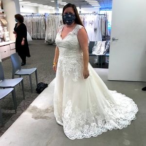 16W Wedding Dress Unaltered